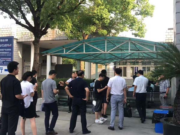 家暴導致離婚，孩子的撫養權歸誰？深圳撫養權糾紛律師今日來說法